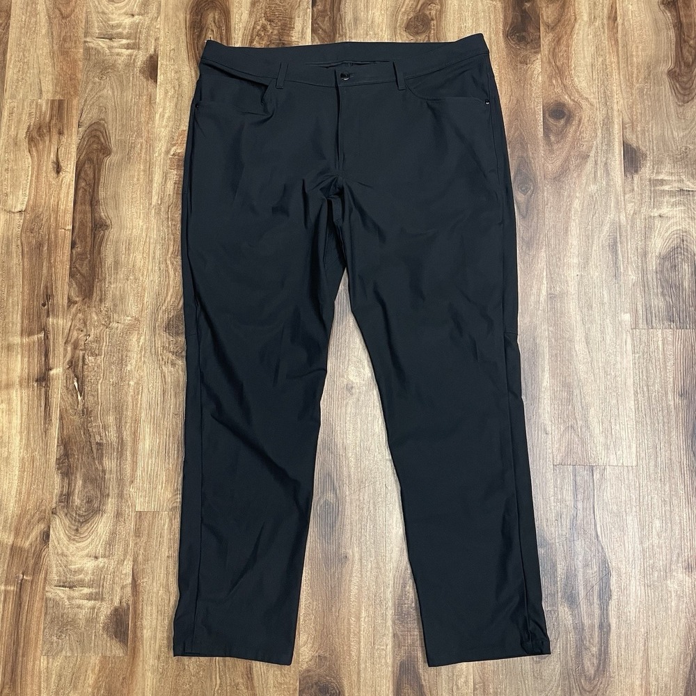 Lululemon ABC Pants Mens 40x33 Black Classic-Fit 5 Pocket Warpstreme LM5426S